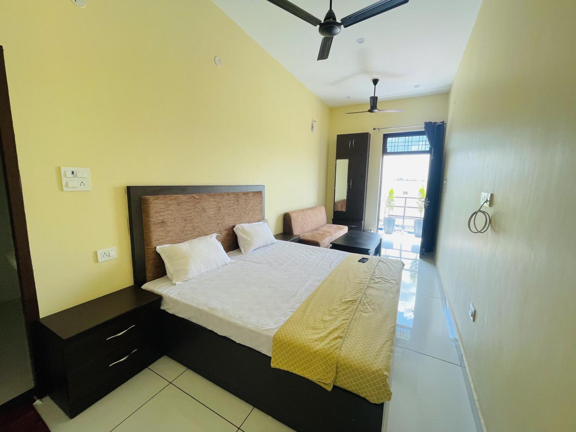 Bld Restaurant And Home Stay Дехрадун Экстерьер фото